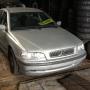 Chargé par visiteur le 6/03/2016 - A vendre volvo S40 ,1997 td, 195.000km, grise metalique, bon état, jantes alu, vitre. Elec 4, direcrion assissté , priix dans l'état ou elle se trouve, prix  export 900€