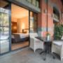 balcony room