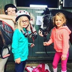 Llyda Stables BVBA