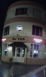Ton (De)