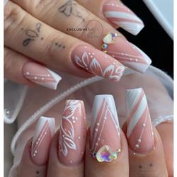 Exclusive Nails