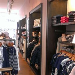Tommy Hilfiger Store