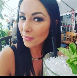 DECKERS stephanie care and beauty