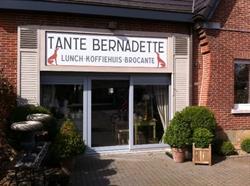 Tante Bernadette