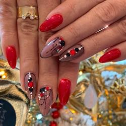 Lavini Nails & Beauty
