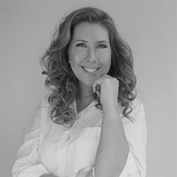 Beauty Lounge Caro