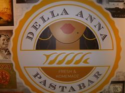 Della Anna