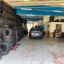 intérieur du garage chatelet pneus