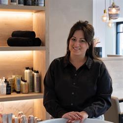 Kapster en medische pedicure, Kelly Page